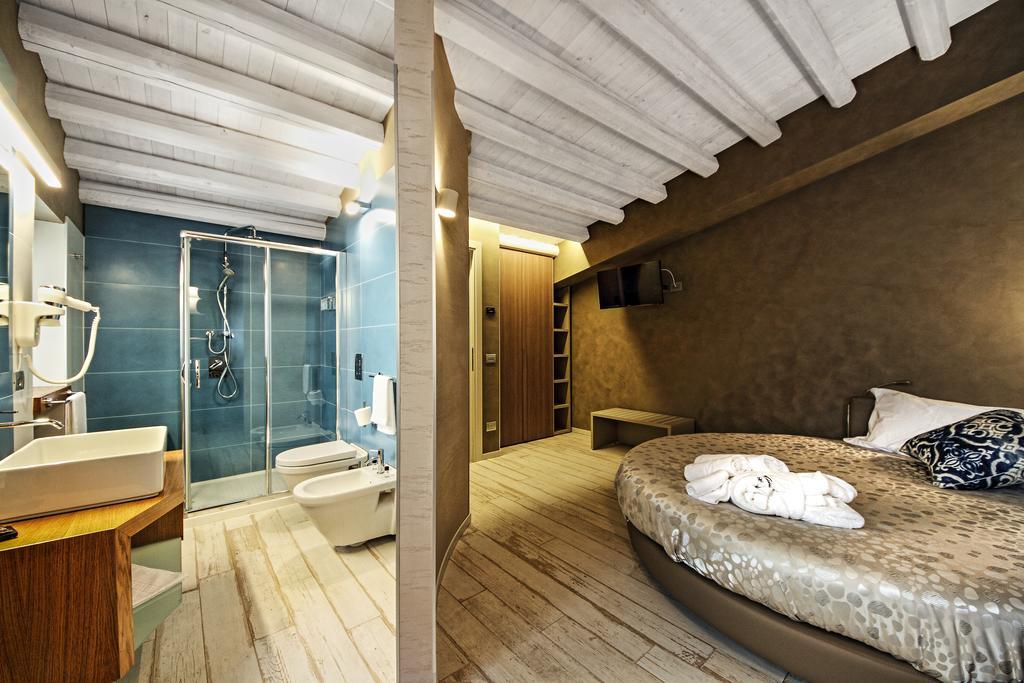 Notti O' Tunn Luxury Rooms In Centro Geraci Siculo Exterior foto